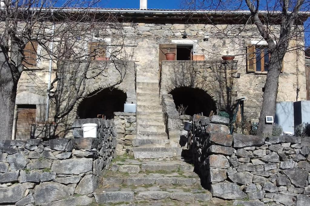 קלקוצ'יה Maison De Caractere Au Coeur De La Corse Rurale מראה חיצוני תמונה
